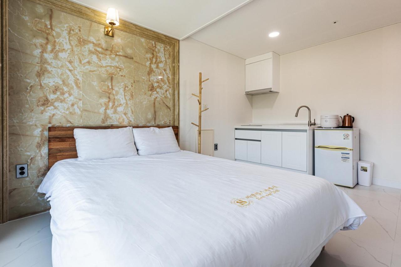 Aewol Oceanstay Jeju Exterior photo