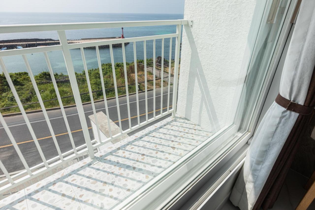 Aewol Oceanstay Jeju Exterior photo