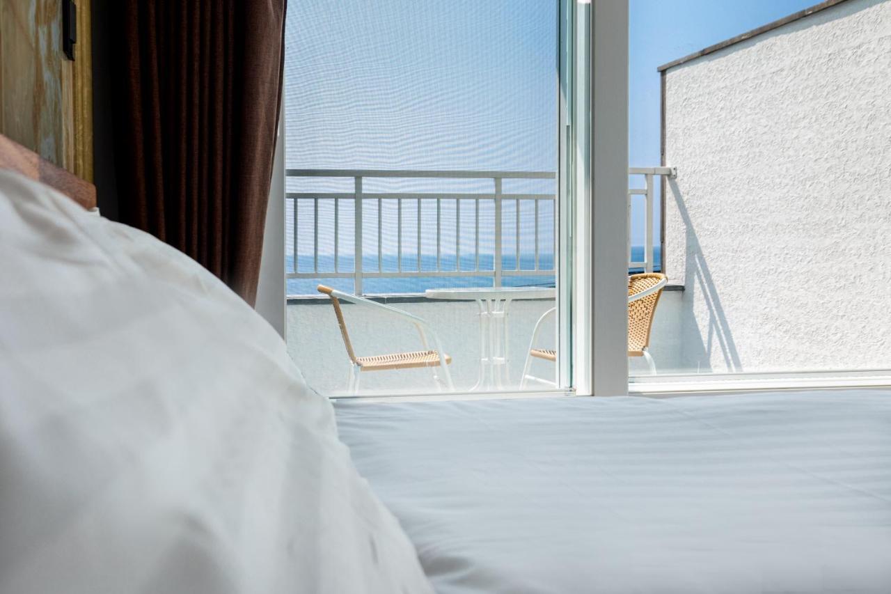 Aewol Oceanstay Jeju Exterior photo
