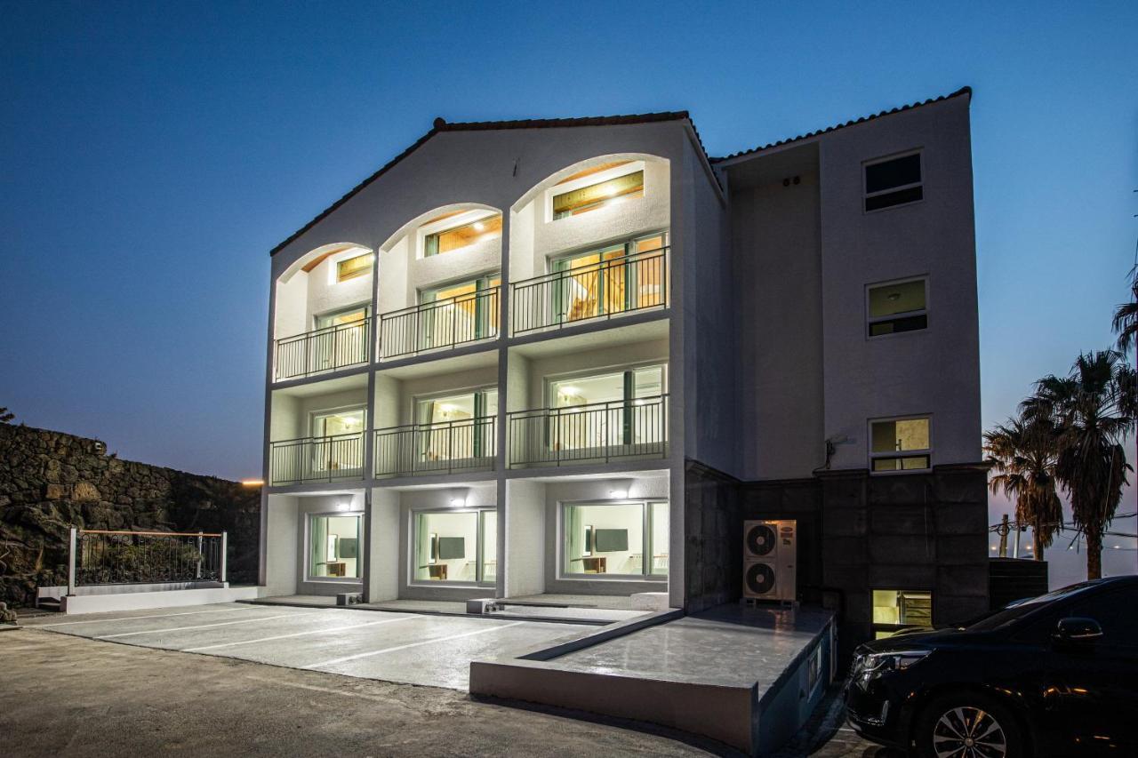 Aewol Oceanstay Jeju Exterior photo